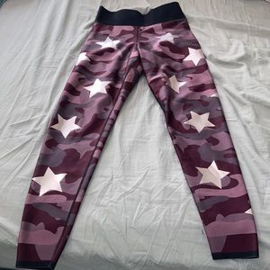 Size small pink camo ultracor leggings